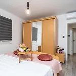 فيلة Luxury Emma With Private Pool