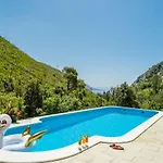 Luxury Emma With Private Pool