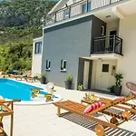 فيلة Luxury Emma With Private Pool ترستينيك