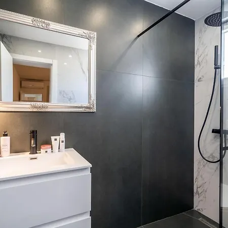 Luxury Emma With Private Pool Vila *