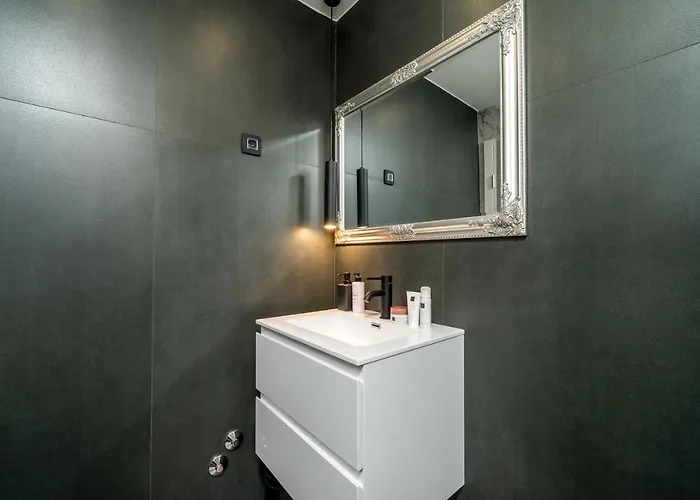 Luxury Emma With Private Pool Villa *