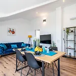 Luxury Emma With Private Pool Villa *