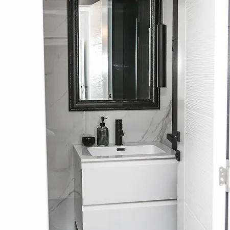 Luxury Emma With Private Pool