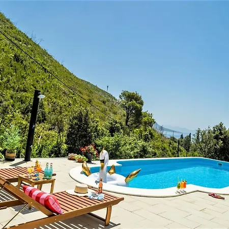 Villa Luxury Emma With Private Pool
