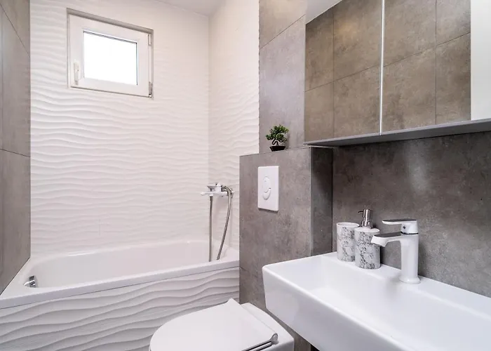 ヴィラ Luxury Emma With Private Pool