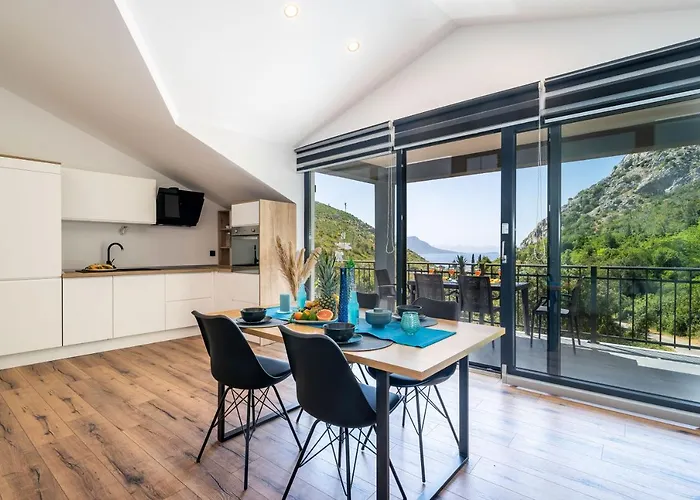 Luxury Emma With Private Pool