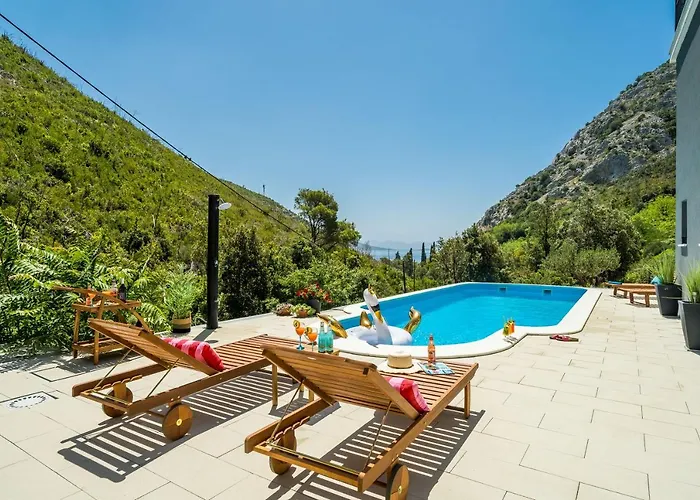 Luxury Emma With Private Pool *